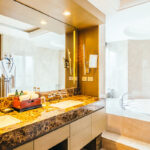 Modern Bath Style